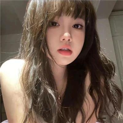 草裙春色